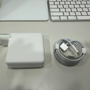 맥북프로 96W USB-C 전원 어댑터 / USB-C-MagSafe 3 케이블(2m) - 실버