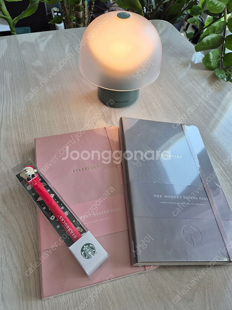 (택배가능)스타벅스 다이어리12000원/달력12000원--3