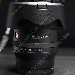 소니 24mm f1.4 gm 24gm 렌즈 팝니다! 오늘만 78만원...