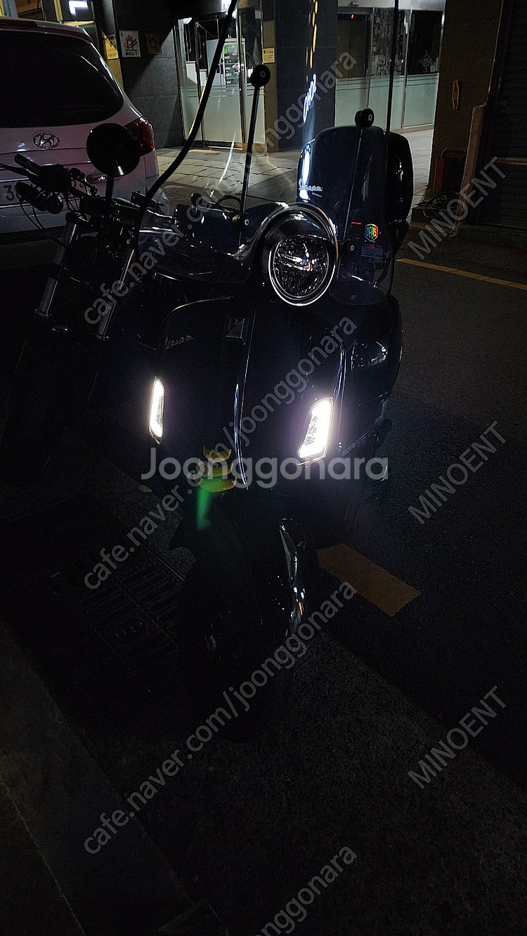 베스파 GTS300 HPE 슈퍼테크 블랙에디션 판매합니...--6