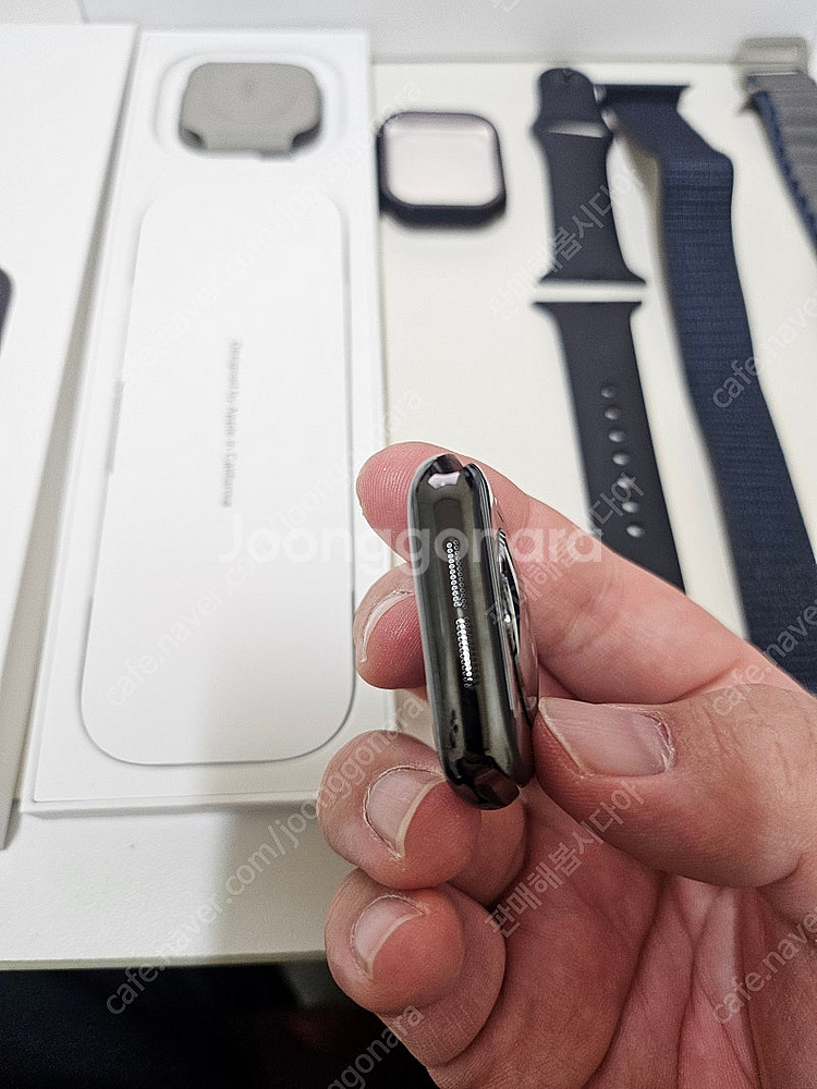 애플워치10 티타늄 42mm + 벨킨 3in1 팝니다.--3