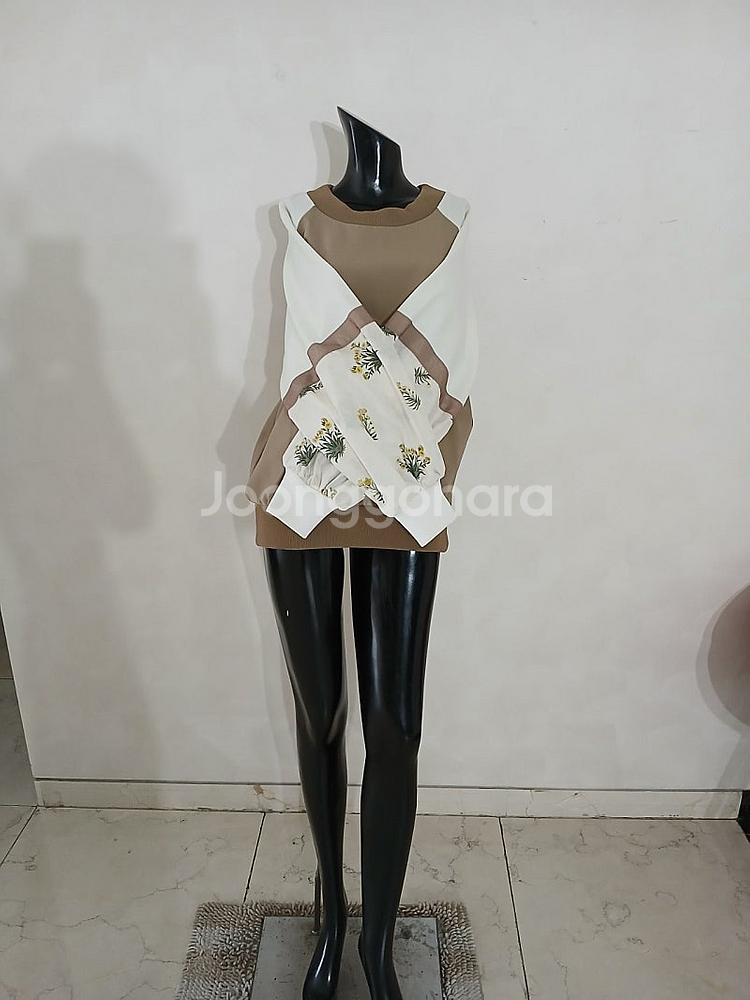 <판매> [[ 니트, 블라우스 ]]=== 막스마라 / 오브제 / 필립림 / 구호 / 타임 / 더캐시미어 외--0