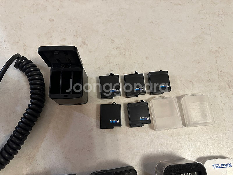 고프로7 2개 배터리 5개 카르마그립핸들 2개 본체짐벌...--2