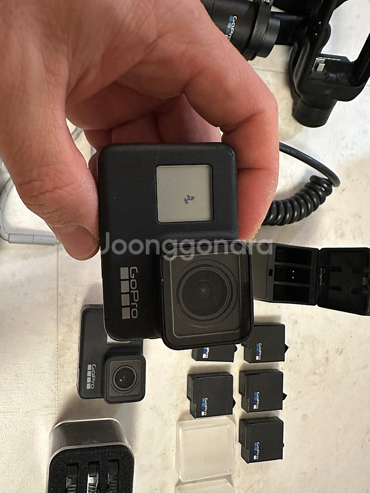 고프로7 2개 배터리 5개 카르마그립핸들 2개 본체짐벌...--4