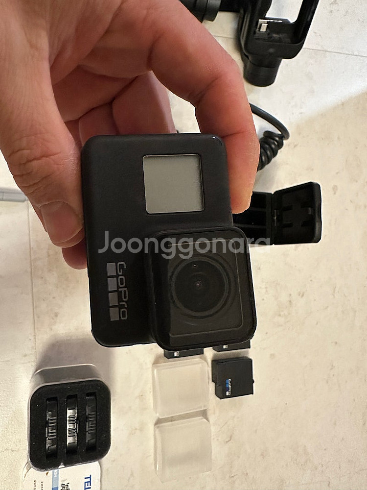 고프로7 2개 배터리 5개 카르마그립핸들 2개 본체짐벌...--6