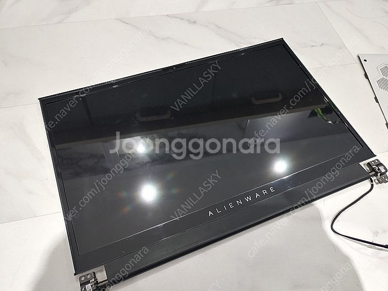 에일리언웨어 m15 r3 액정 300hz 상판 하판--3