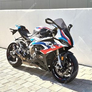 2022년식 2만키로 BMW S1000RR M튜닝 판매합니다.