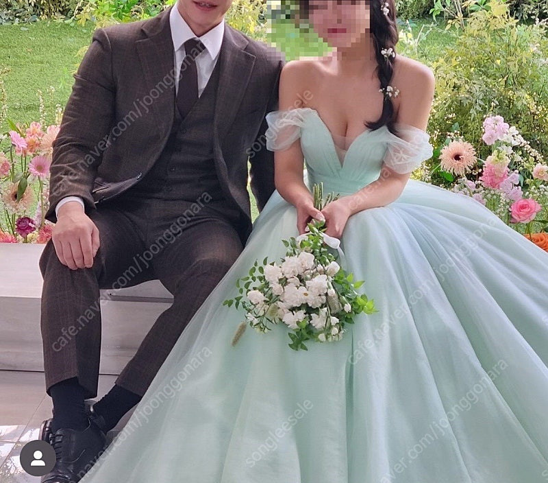 웨딩 스튜디오 유색 풍성드레스 저렴하게 넘겨요 이미지