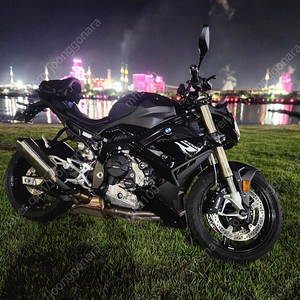 23년식 BMW S1000R 판매