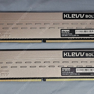 KLEVV DDR4-3600 CL18 BOLT XR 패키지 서린 32GB (16G x 2개), 택포 7만원