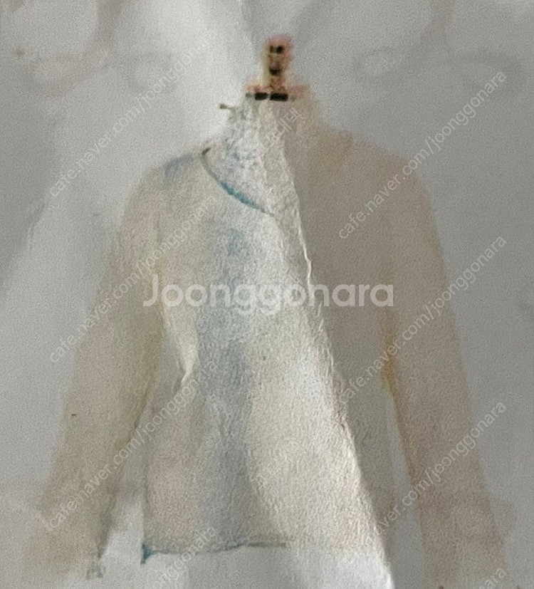 (새상품) 레이스블라우스를 레이어드한 듯한 브이넥 니트--1