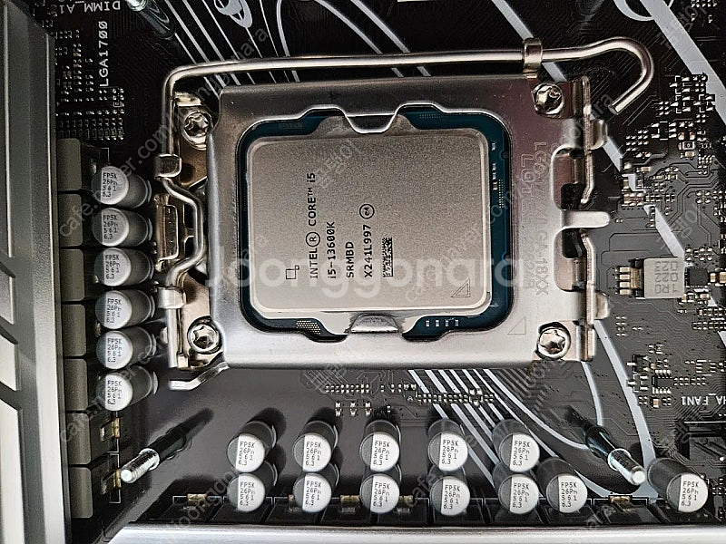 인텔 i5 13600k cpu--0