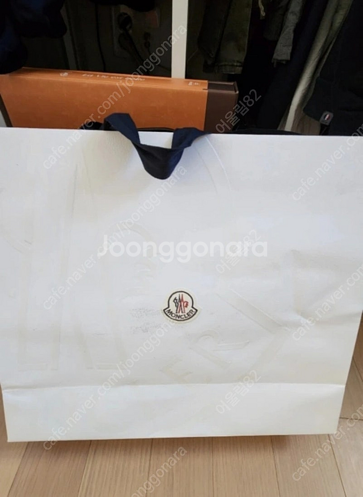 (새상품) 프랑스 파리 백화점에서 구입한 몽클레어 남자...--4