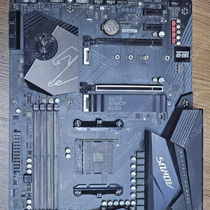 GIGABYTE X570 AORUS ELITE