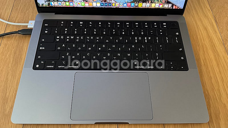 맥북프로m1max 14인치 팝니다. 32GB 1TB 1...--3