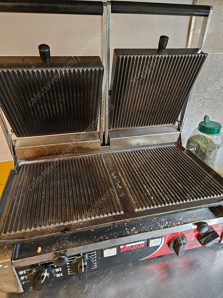 설먼 파니니그릴 2구 팝니다--2