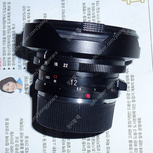 라이카 M 마운트용 보이그랜더 12mm f5.6 렌즈 와 67mm B & W Circular Polarize 필터 와 12mm View Finder.