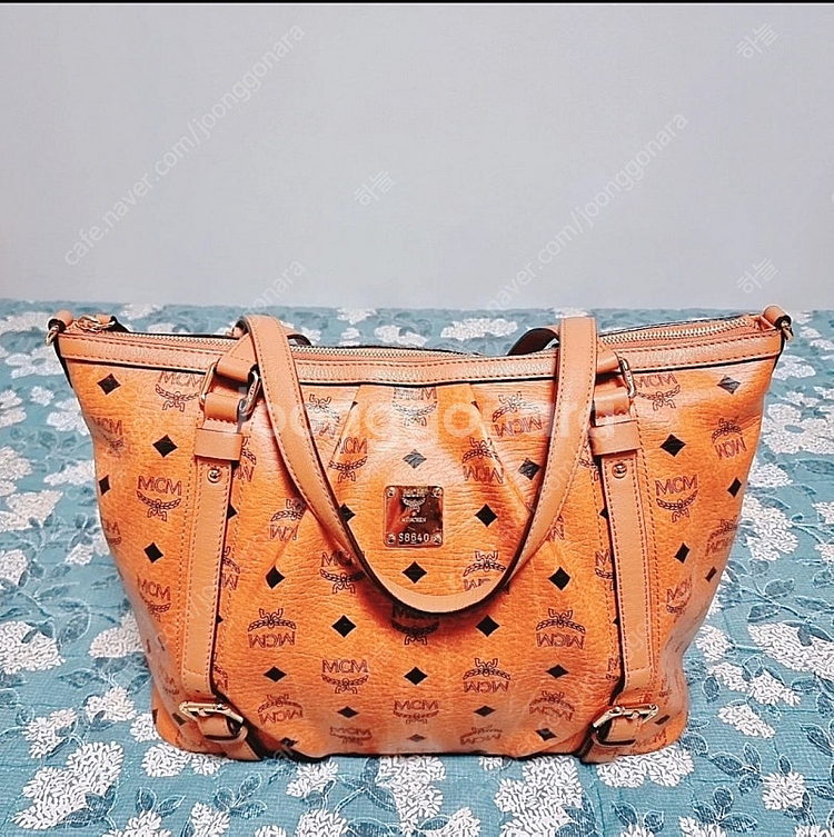 정품 MCM 쇼퍼백 (mwp0avi18co001)--0