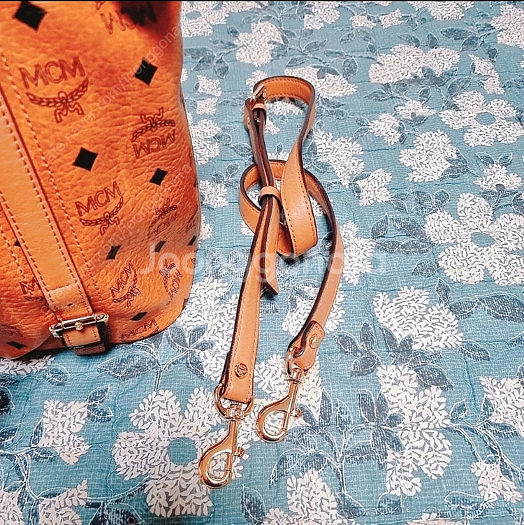 정품 MCM 쇼퍼백 (mwp0avi18co001)--7