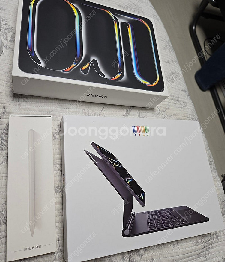 최신 아이패드 프로11 M4 wifi S급 256 키보...--0