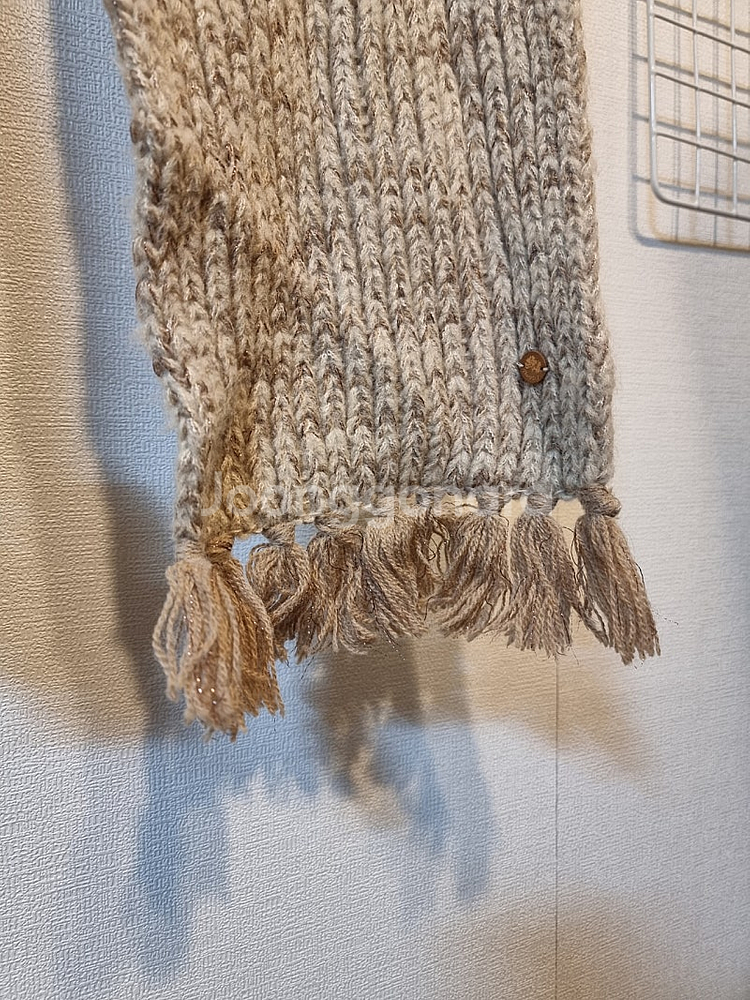 미착용 목폴라 변형 머플러 써스데이아일랜드 t178msf237w--5