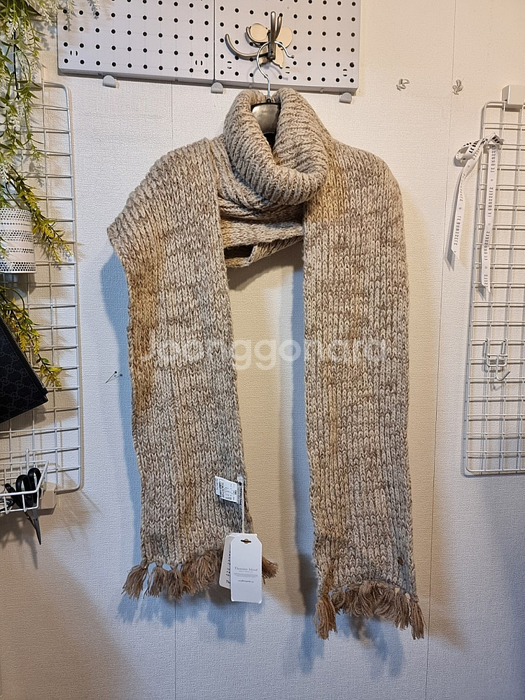 미착용 목폴라 변형 머플러 써스데이아일랜드 t178msf237w--6