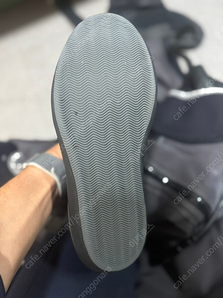 산티 이라이트 플러스 드라이슈트 판매합니다--6