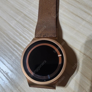 ZIIIRO Eclipse Metallic Rose Gold 손목 시계