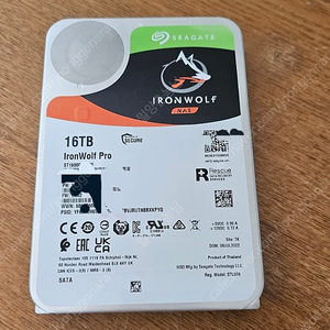 Seagate IronWolf 16tb 팝니다