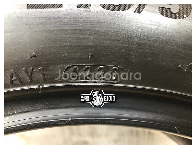 중고타이어 금호타이어 솔루스 TA31 215/55R17...--5