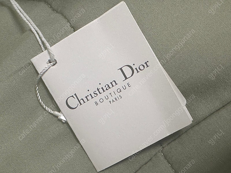 디올 미니 새들백 그레인드 카프스킨 라떼 새상품 판매합니다.--8