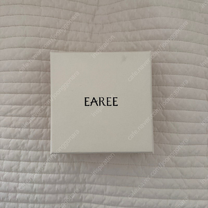 EAREE Small Balance Earrings Gold