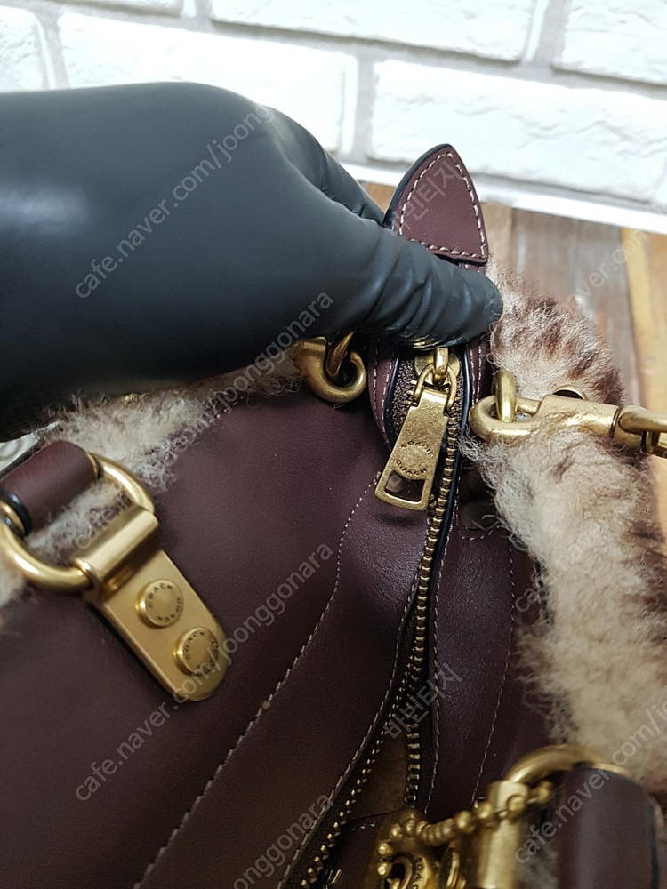 [정품] 코치 시그니처 양모 숄더백--4