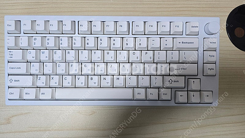 VARO VM75 HE 마그네틱 8K 풀알루미늄 래피드트리거 키보드 팝니다--1