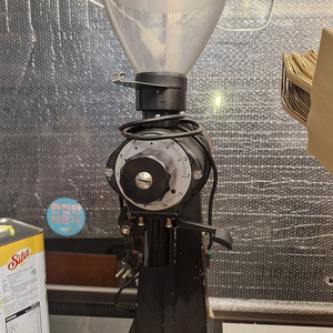 말코닉 ek43 그라인더 판매 합니다.