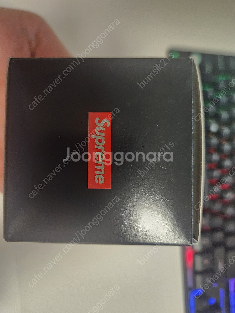 슈프림 일루젼 코인뱅크 레드 (새상품)--0
