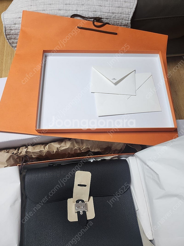에르메스 브리프케이스 삭아데페쉬 37 블랙은장 새제품--3