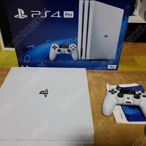 ps4 pro 판매합니다 (cuh 7117B)