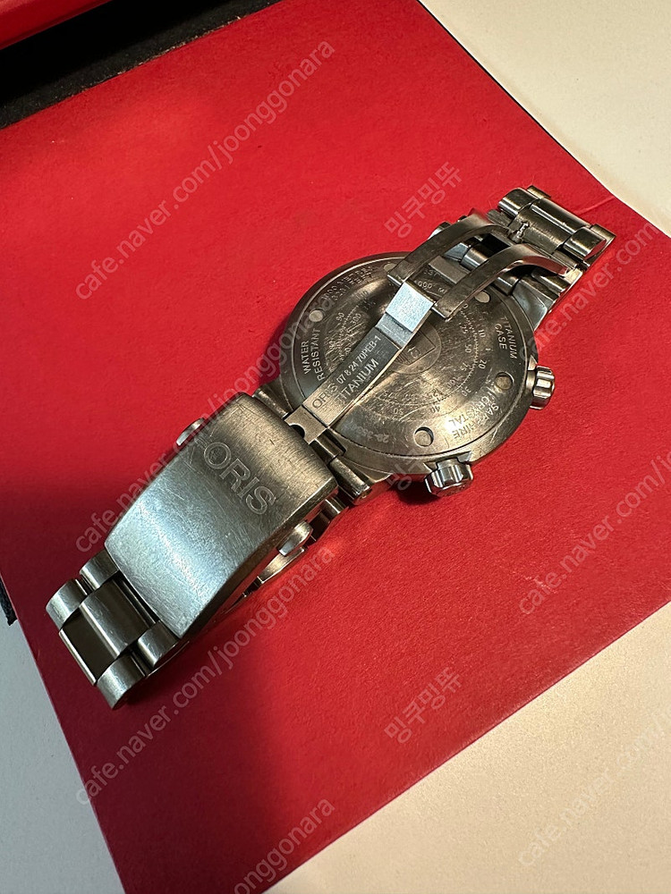 오리스 애커스 티타늄 다이버 스몰세컨즈 이미지