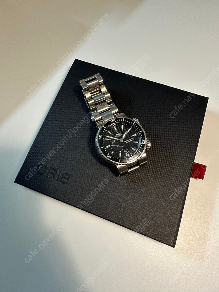 오리스 애커스 티타늄 다이버 스몰세컨즈 이미지