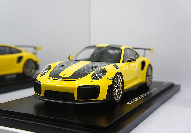 1/18 스파크 911(991.2) GT2 RS Wei...--0