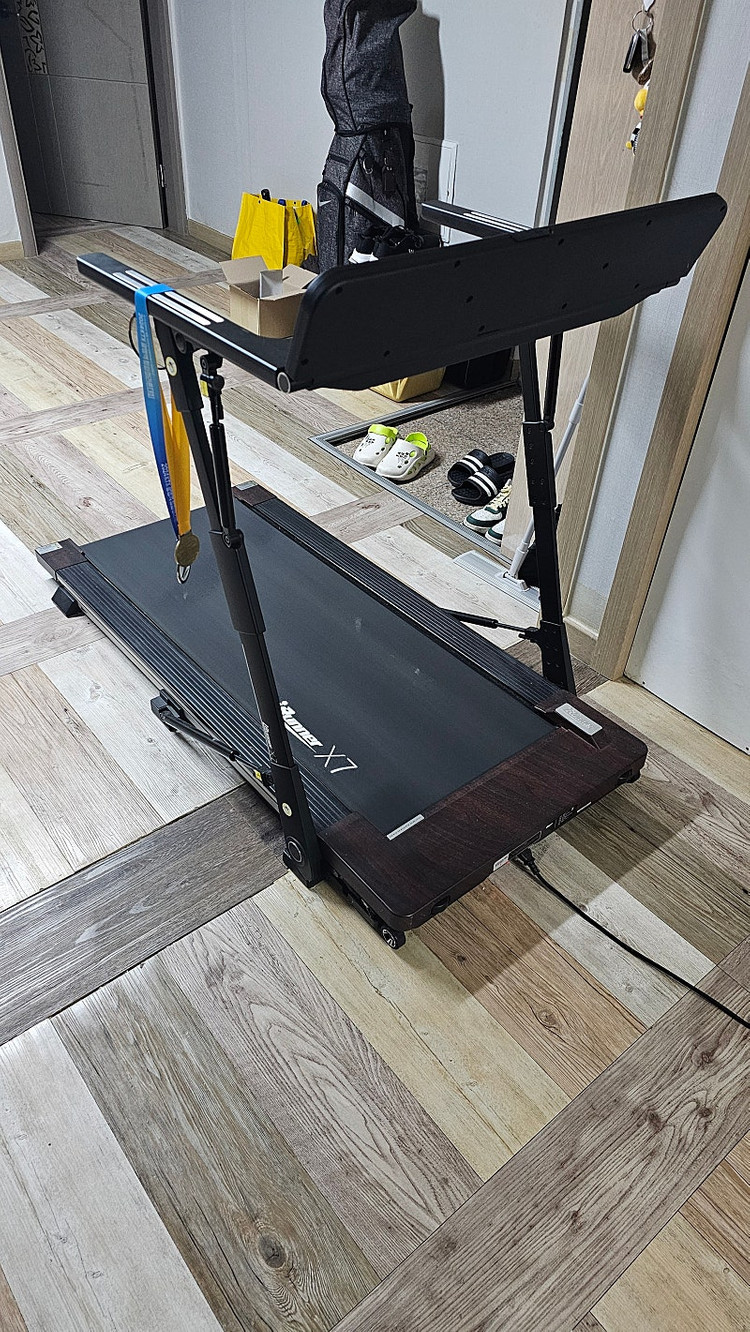 아이러너x7판매합니다.300.000--2