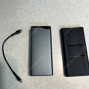 밸류엠 22.5W PD 고속 메탈 보조배터리 20000mAh 케이블포함팝니다.