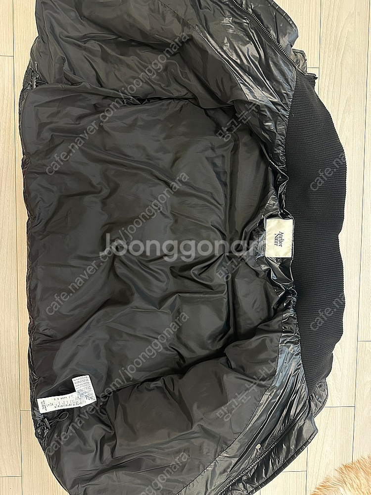 아뜰리에나인 블린 글리터 하이넥 고민시 패딩 블랙 FR...--6