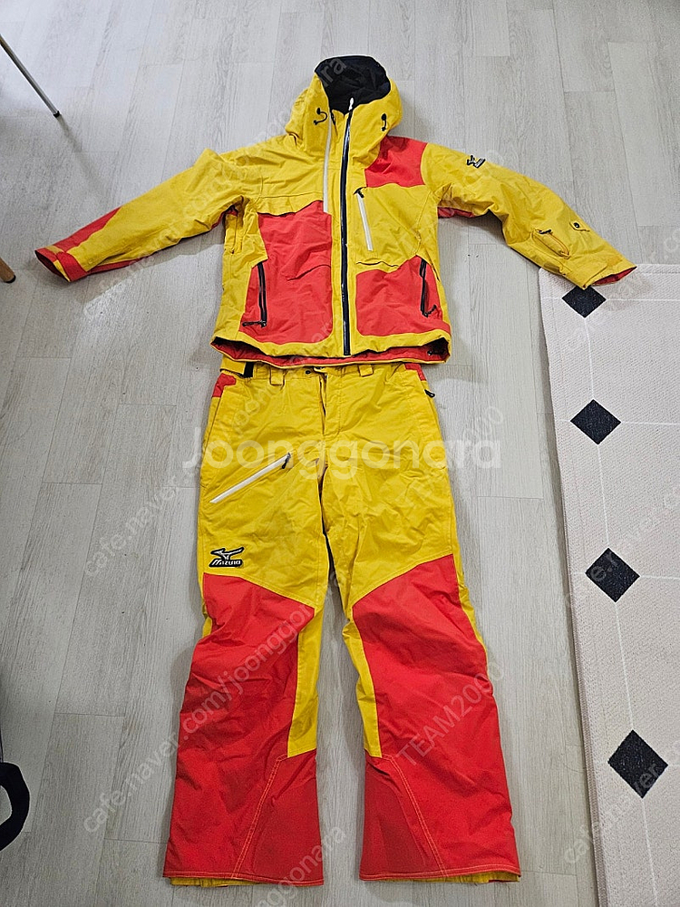 미즈노 스키복 M사이즈 판매--0