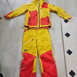 미즈노 스키복 M사이즈 판매