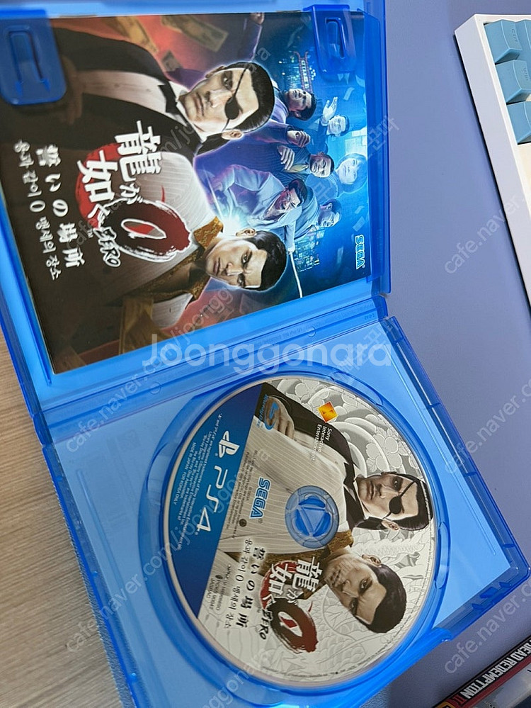 플스4 및 닌텐도3DS CD및 칩 팝니다--6
