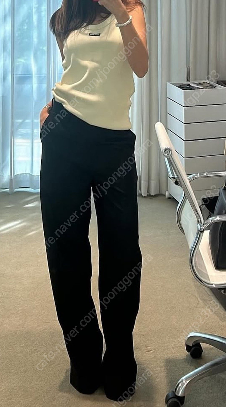 식스앤어하프 팬츠L 사이즈 후왓웨어 매니모어몽 켈리에디 이미지