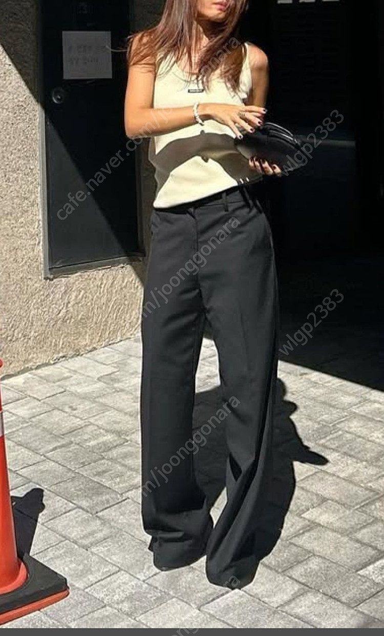 식스앤어하프 팬츠L 사이즈 후왓웨어 매니모어몽 켈리에디 이미지