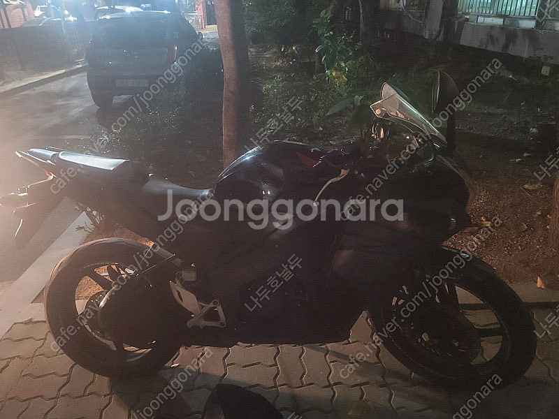 cbr125r 블랙 2016년식 팝니다.--0